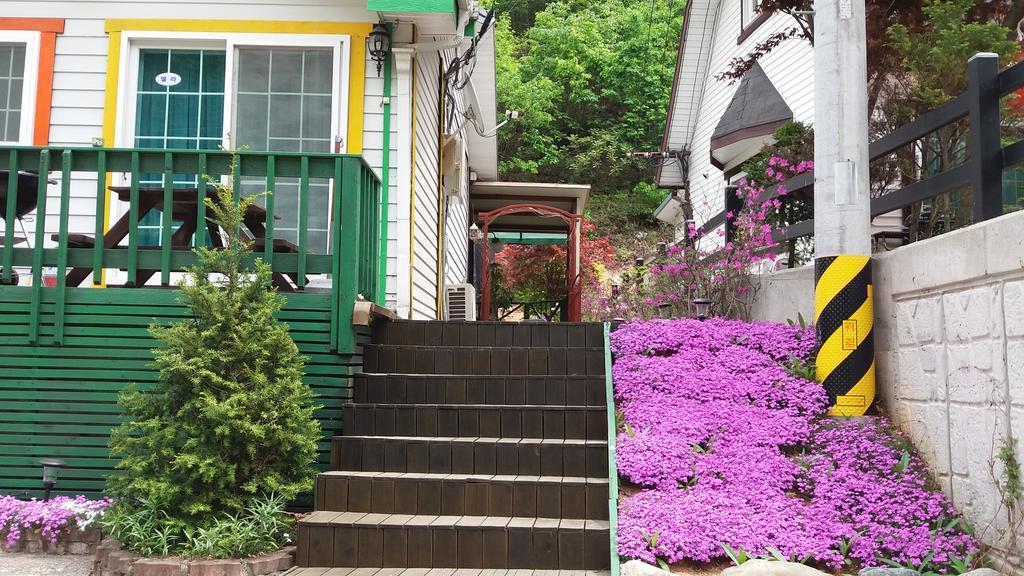 Charm Pension Gapyeong Exterior photo